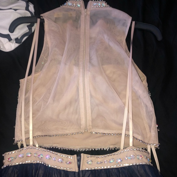 PROM DRESS - Picture 5 of 5